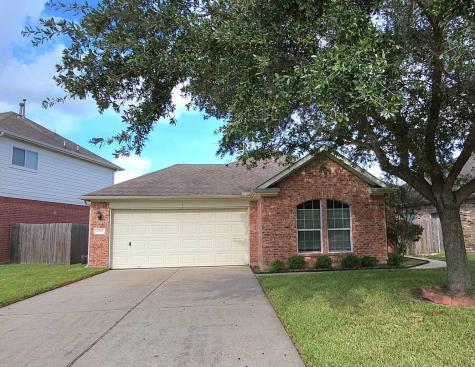 4903 Chase Stone Drive Bacliff TX 77518