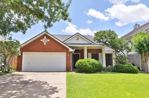 8006 Virginia Water Lane Houston TX 77095