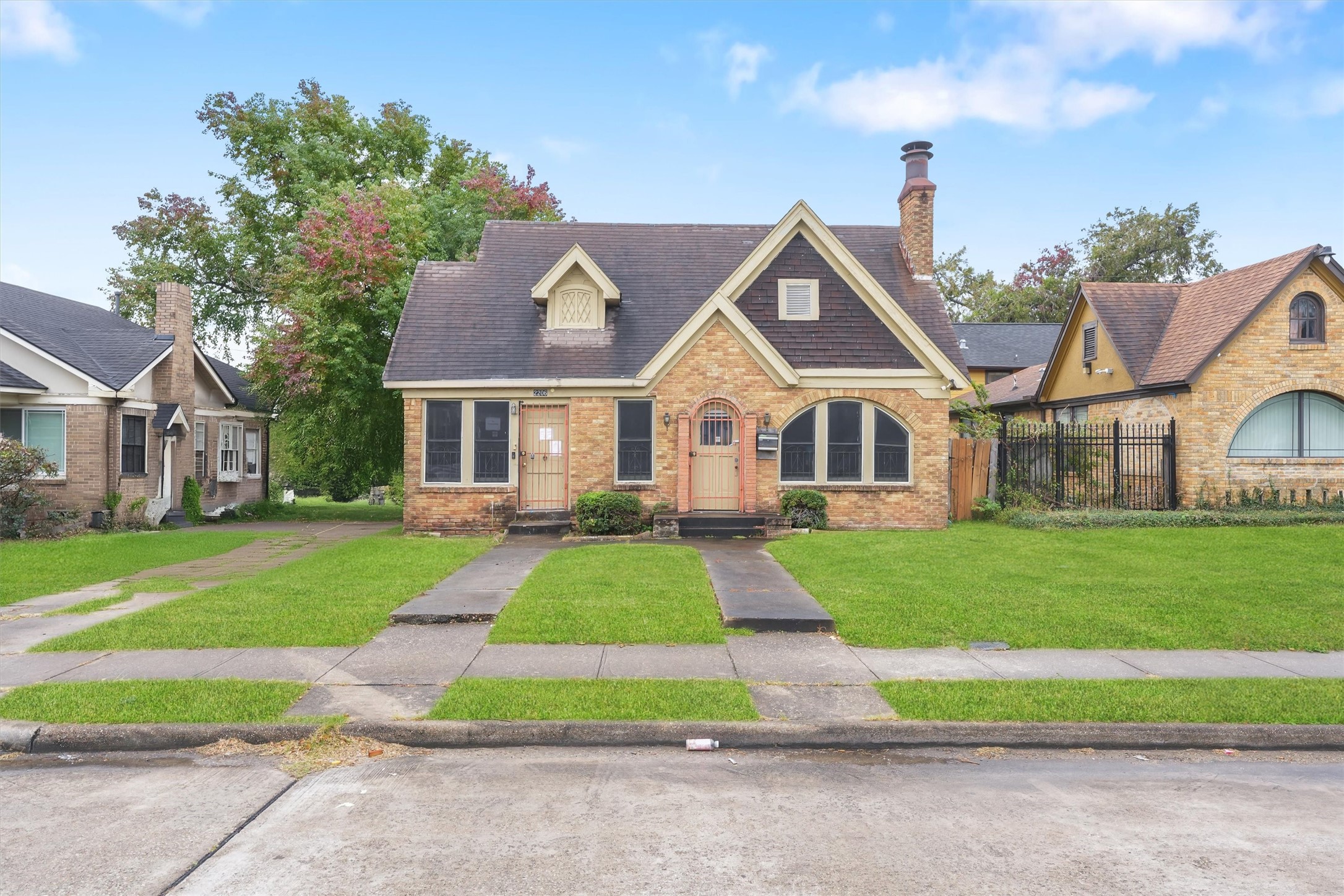 2206 Alabama Street Houston TX 77004