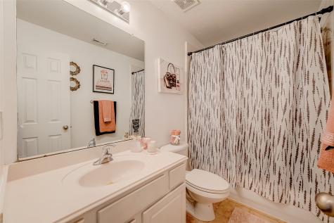 2703 Marble Brook Lane Pearland TX 77584