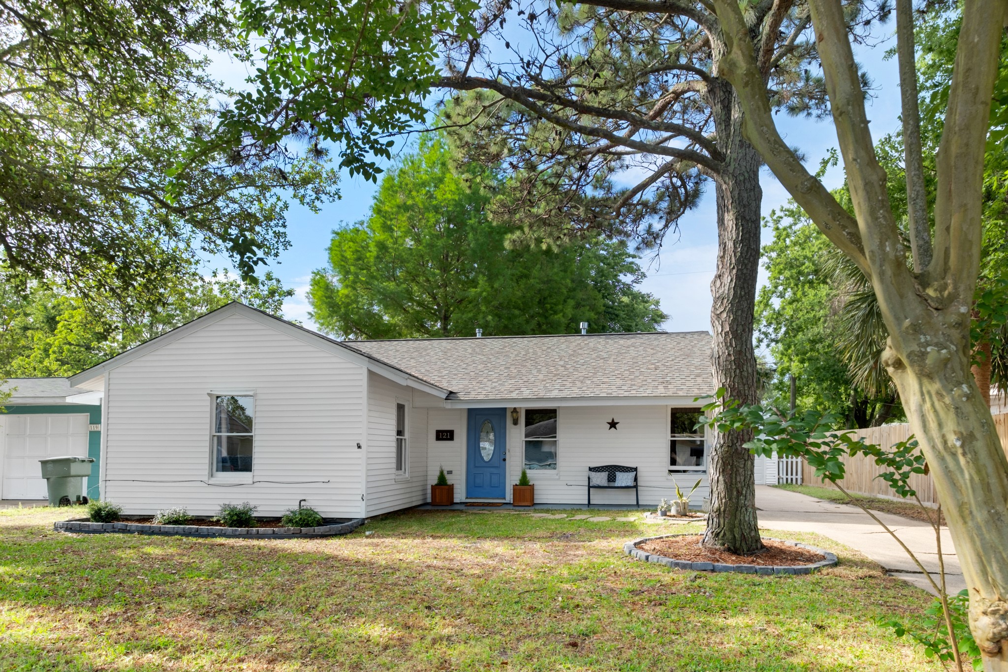 121 Marlin Avenue Galveston TX 77550