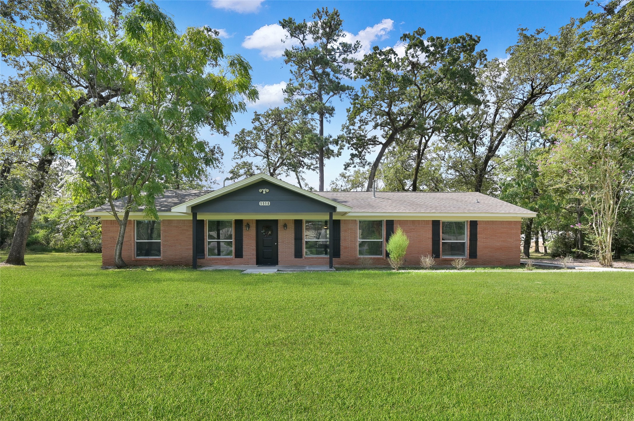 1918 Pinewoods Way Spring TX 77386
