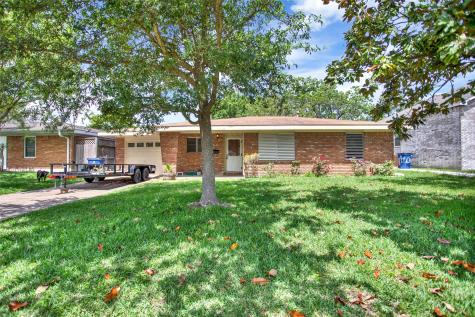 2110 18th Avenue N Texas City TX 77590