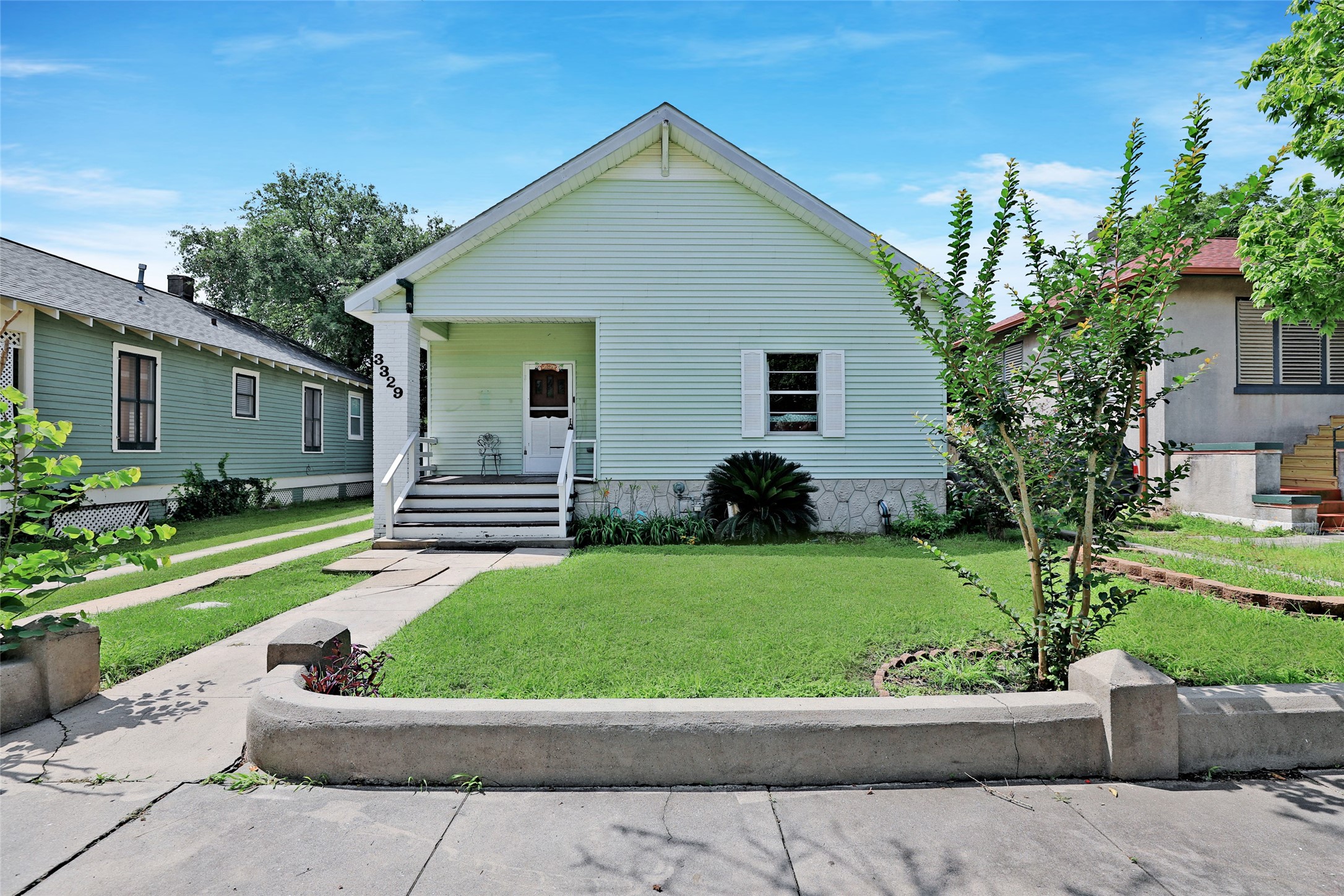 3329 Avenue O 1/2 Galveston TX 77550