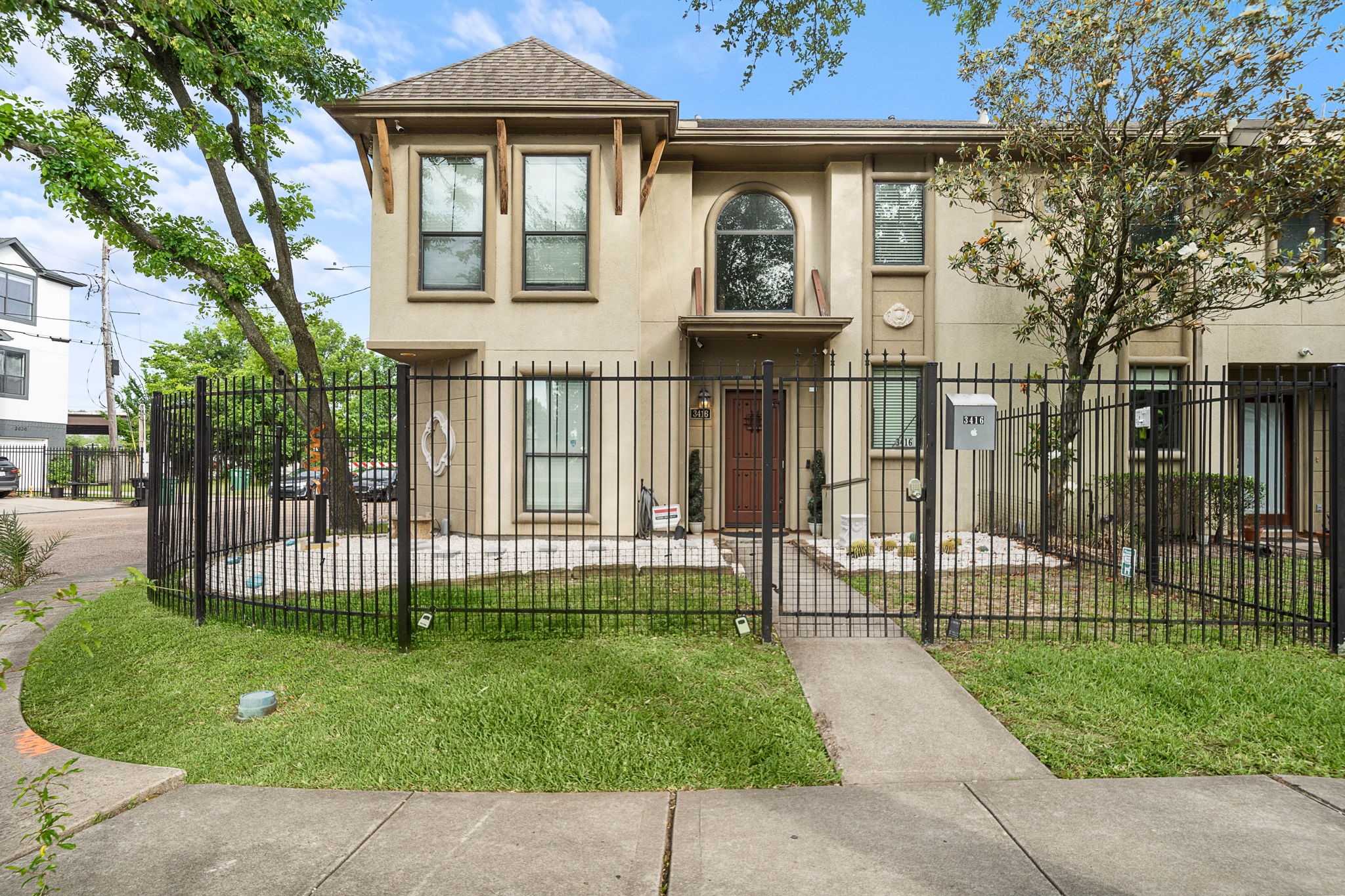 3416 Street Emanuel Street Houston TX 77004