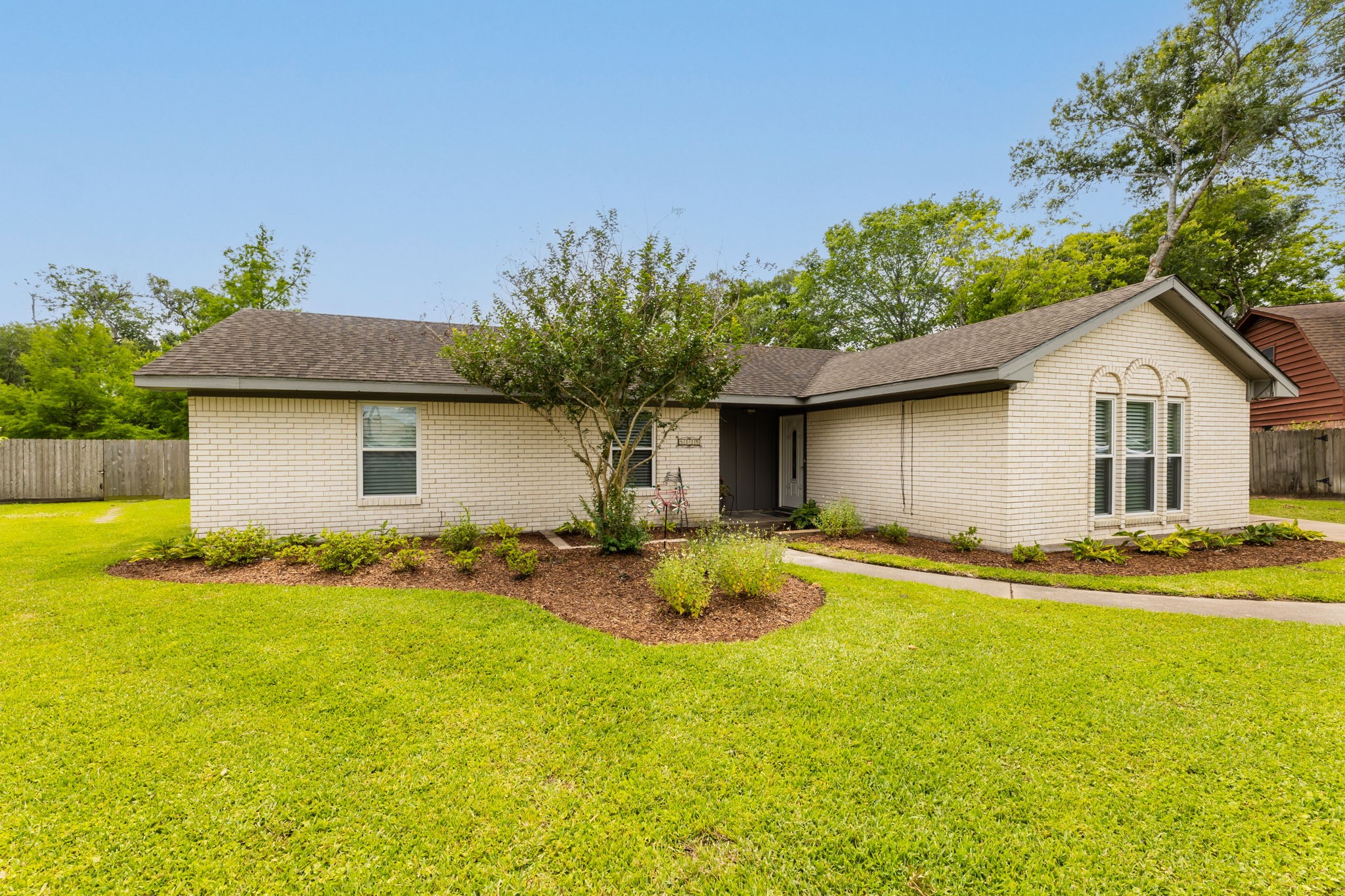 5115 Bentwood Lane Friendswood TX 77546