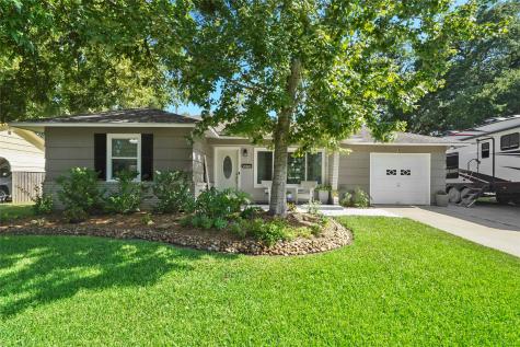 320 Carnation Street Lake Jackson TX 77566
