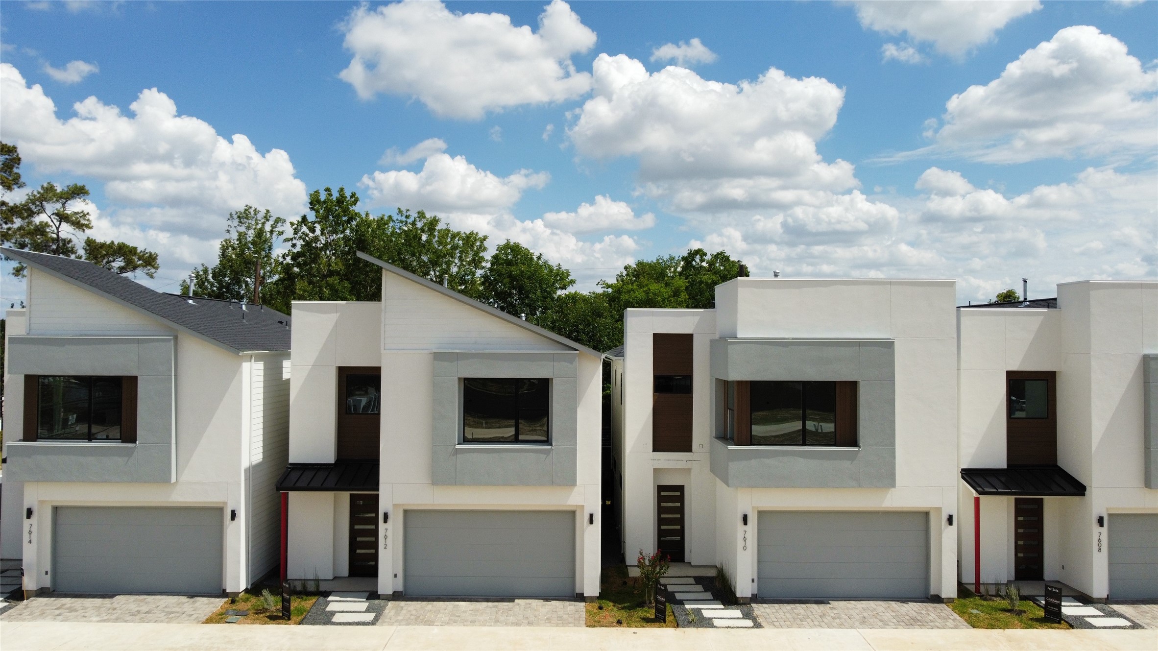 7605 Jacquelyn Grove Lane Houston TX 77055