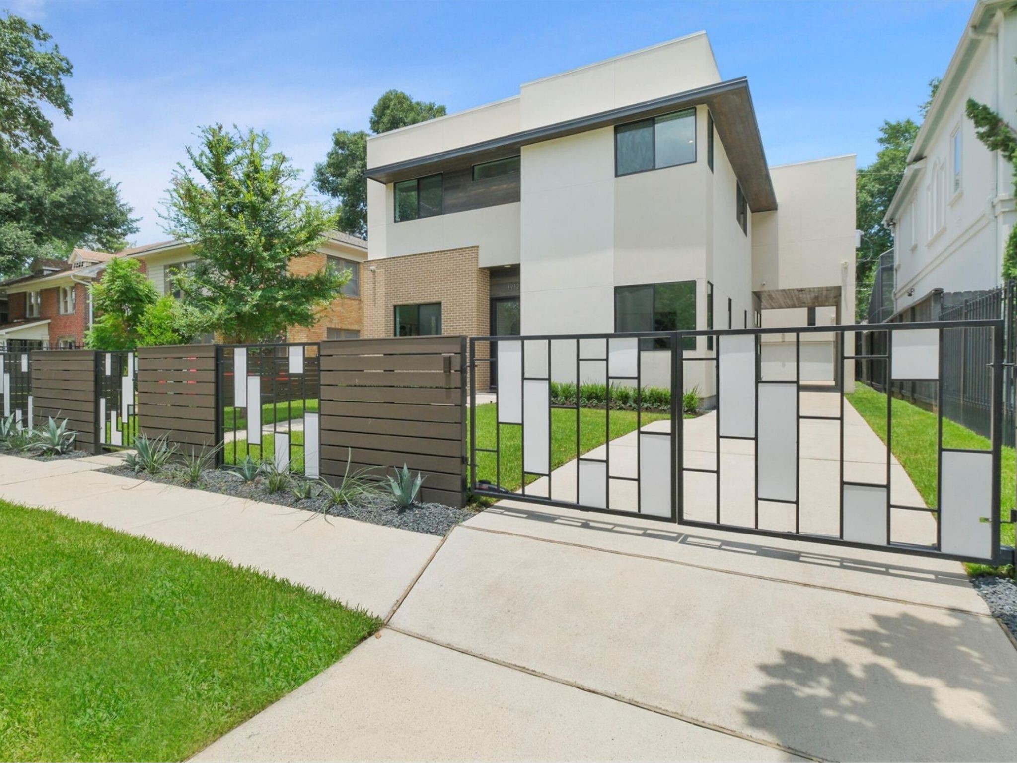 1912 Kipling Street Houston TX 77098