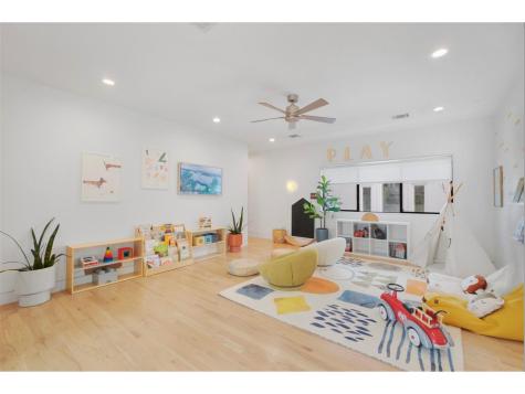1912 Kipling Street Houston TX 77098