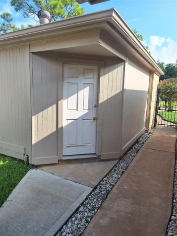 4030 Knoll Glen Drive Houston TX 77082