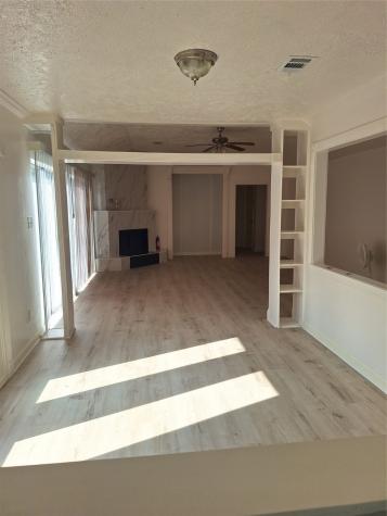 4030 Knoll Glen Drive Houston TX 77082