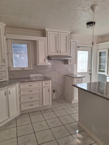 4030 Knoll Glen Drive Houston TX 77082