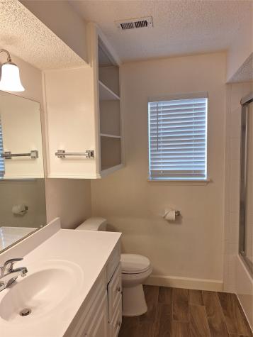 4030 Knoll Glen Drive Houston TX 77082