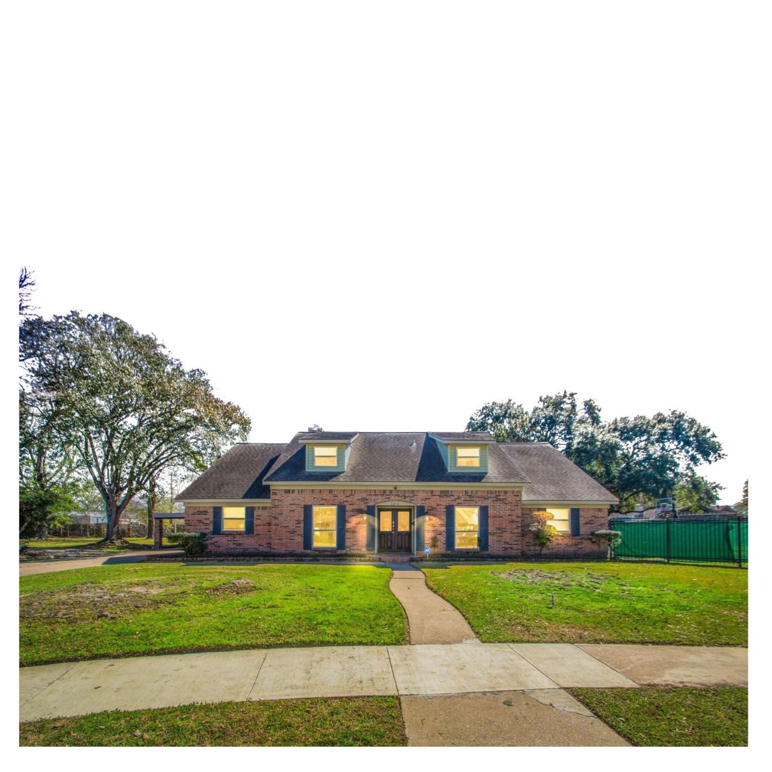 2212 S Fisher Court Pasadena TX 77502