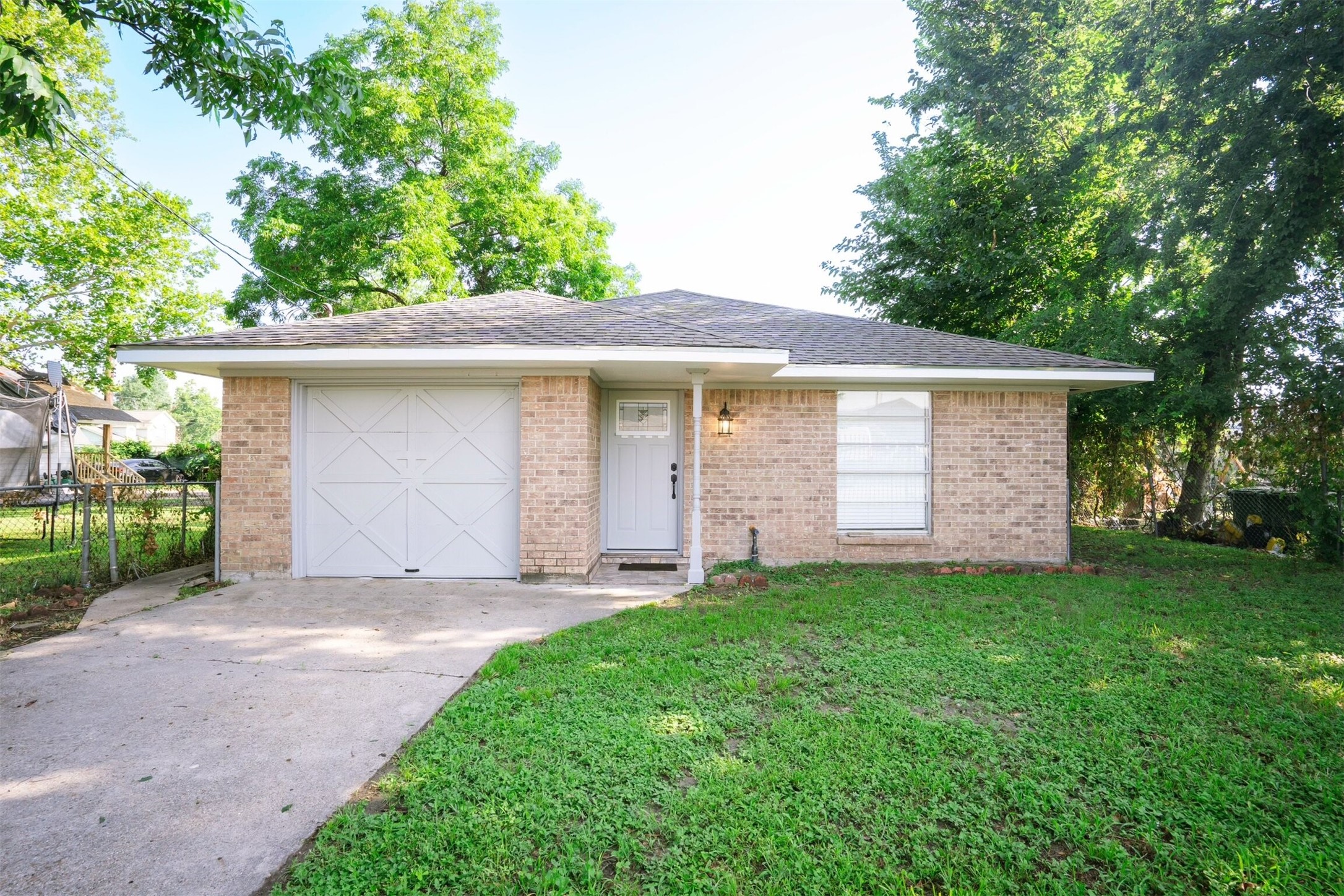2609 Ivy Street Houston TX 77026