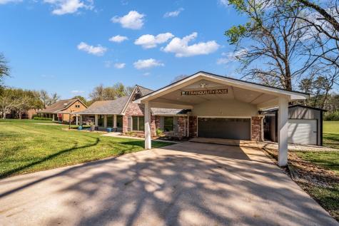 310 Cove Loop Coldspring TX 77331