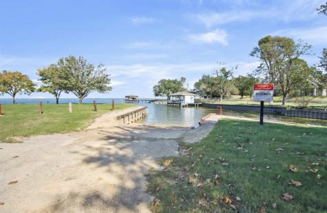 310 Cove Loop Coldspring TX 77331