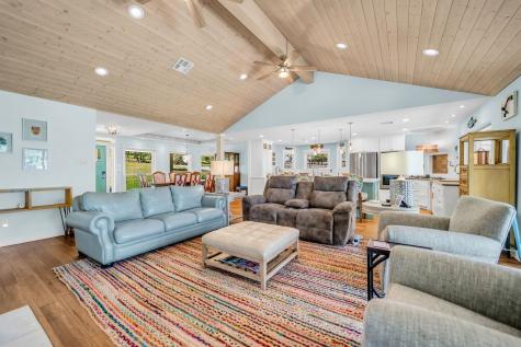 310 Cove Loop Coldspring TX 77331