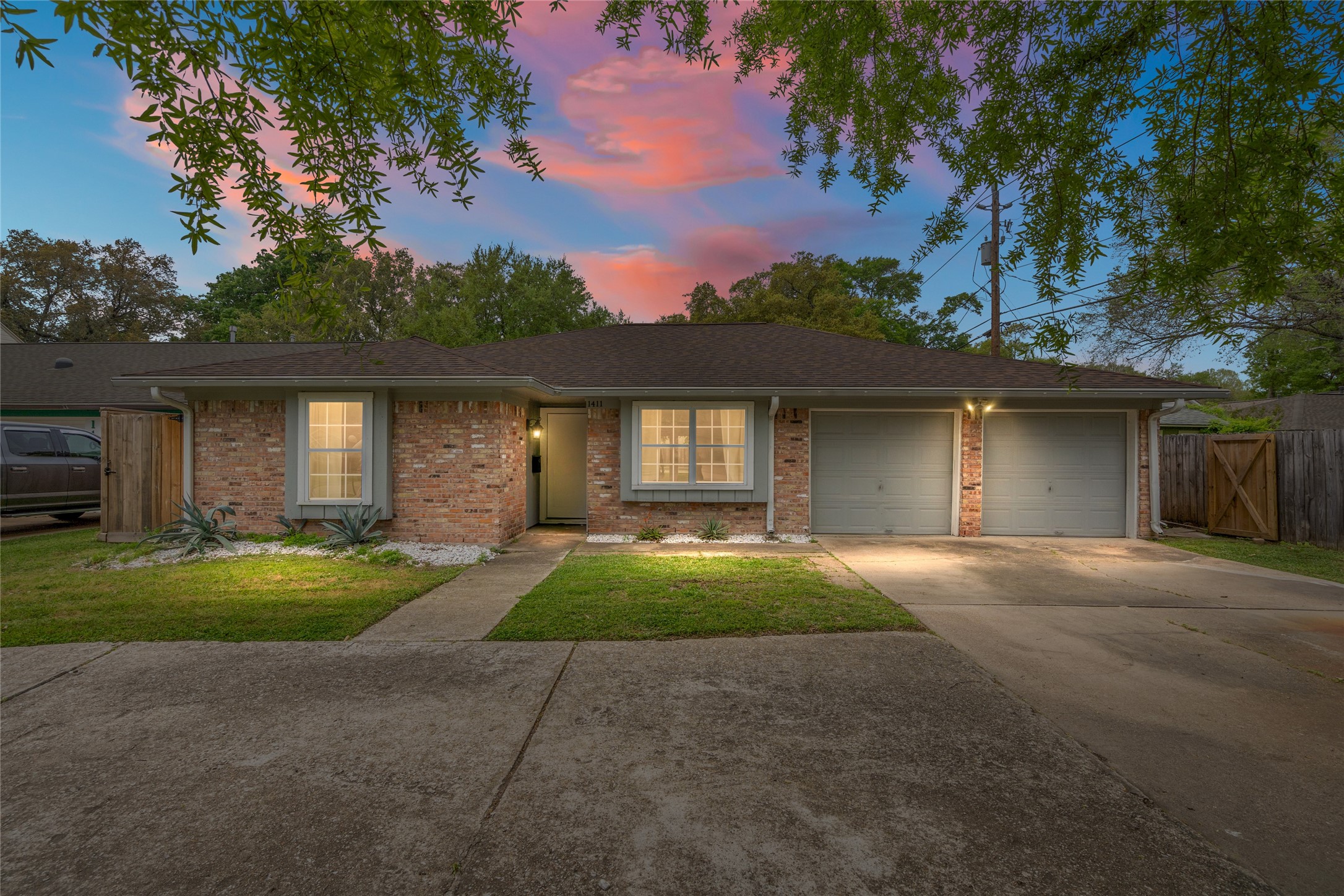 1411 Spillers Lane Houston TX 77043