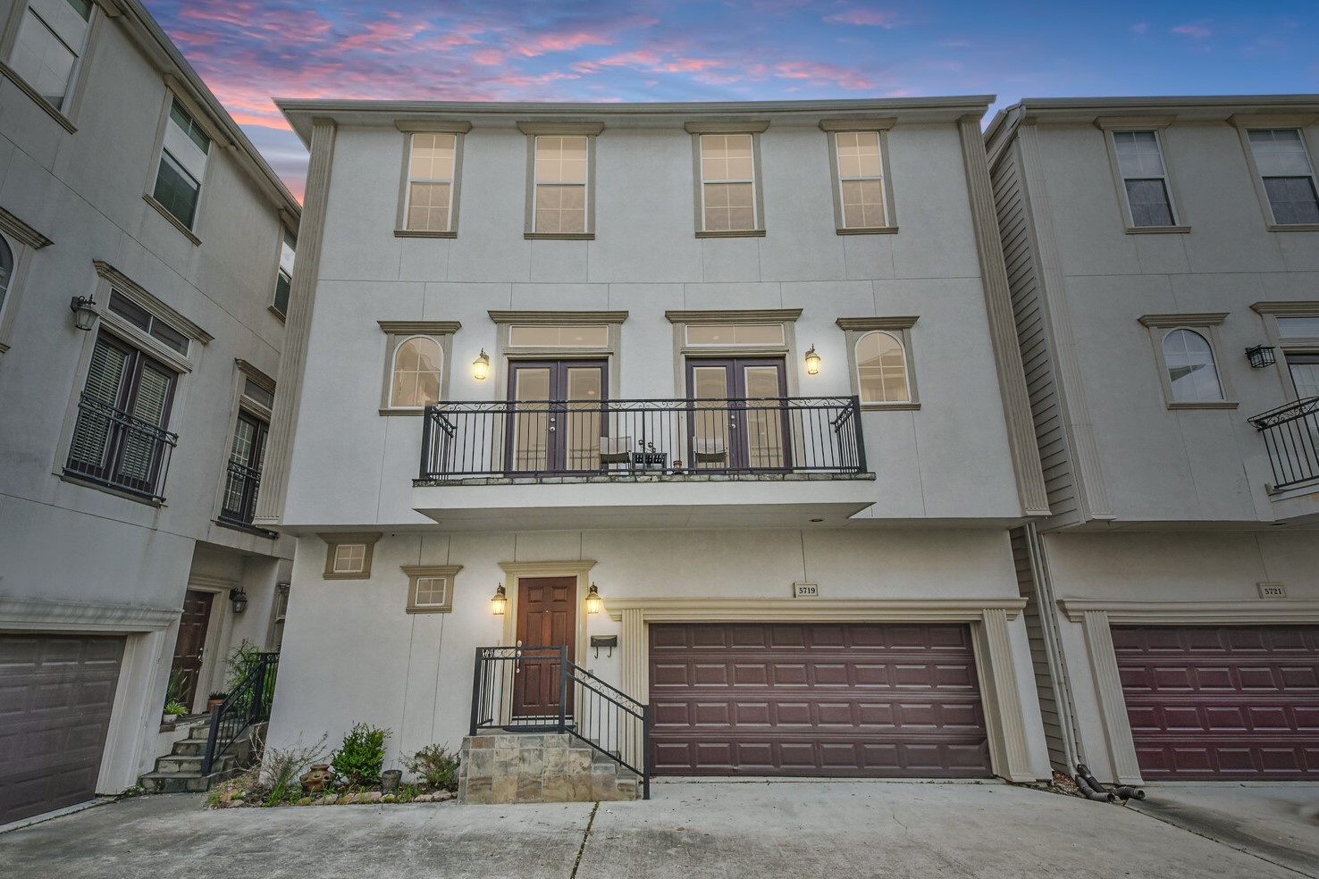 5719 Kiam Street Houston TX 77007