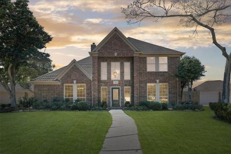 714 Stonecreek Circle Friendswood TX 77546
