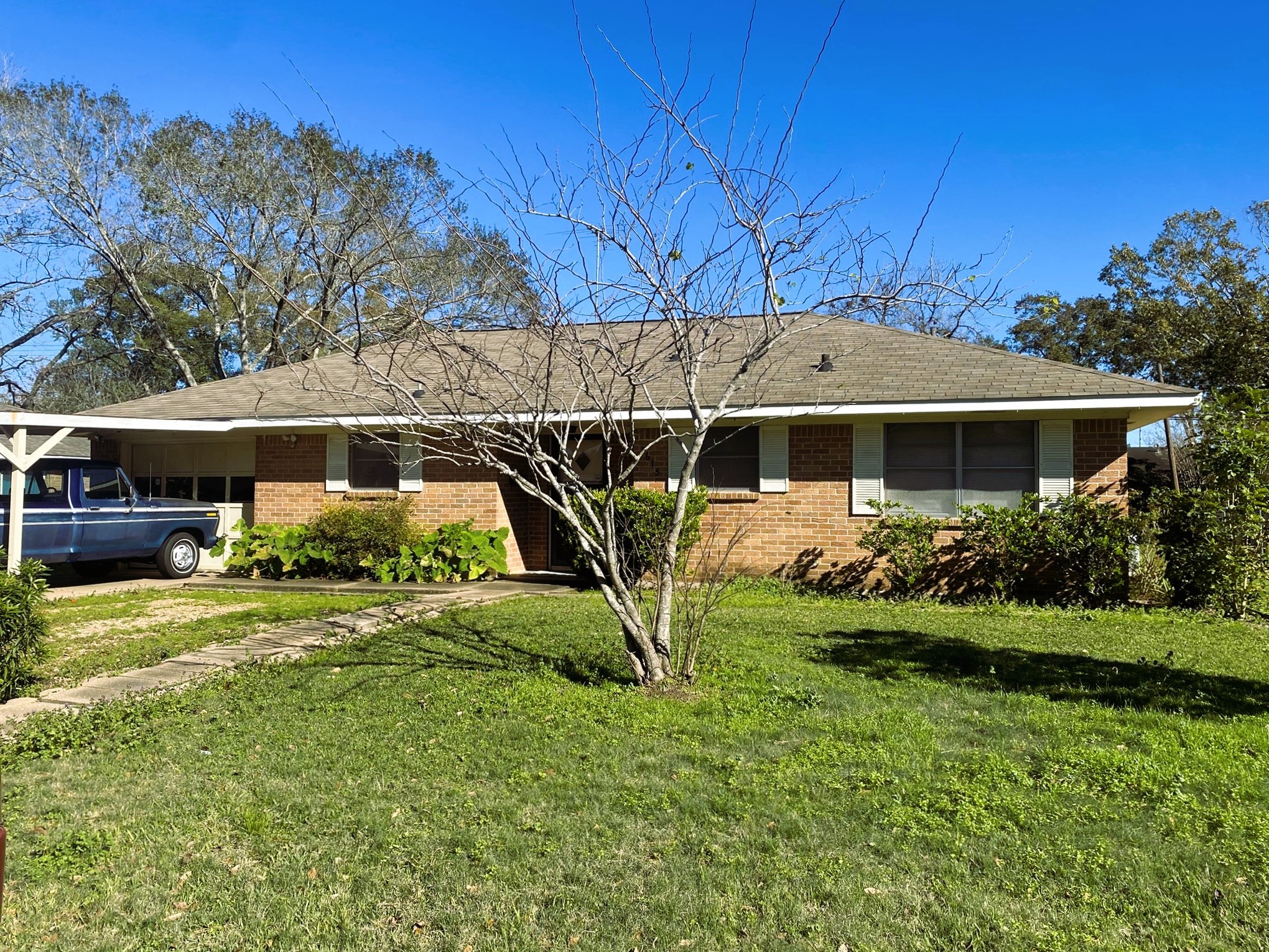 1615 Brazos Street Rosenberg TX 77471