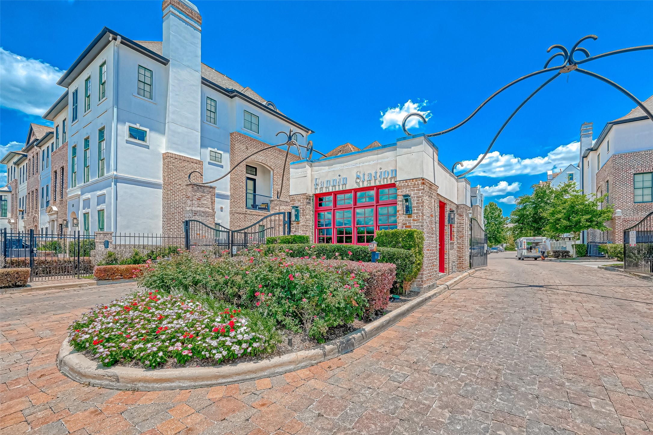 2019 Fannin Station Houston TX 77045