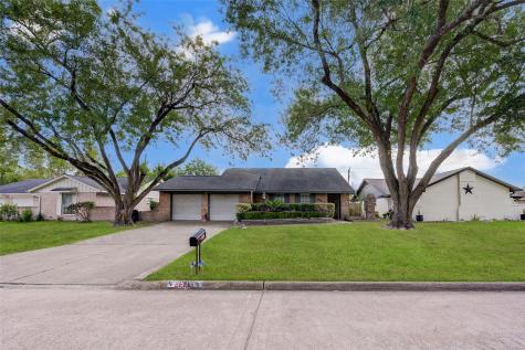 9518 Vanwood Street Houston TX 77040