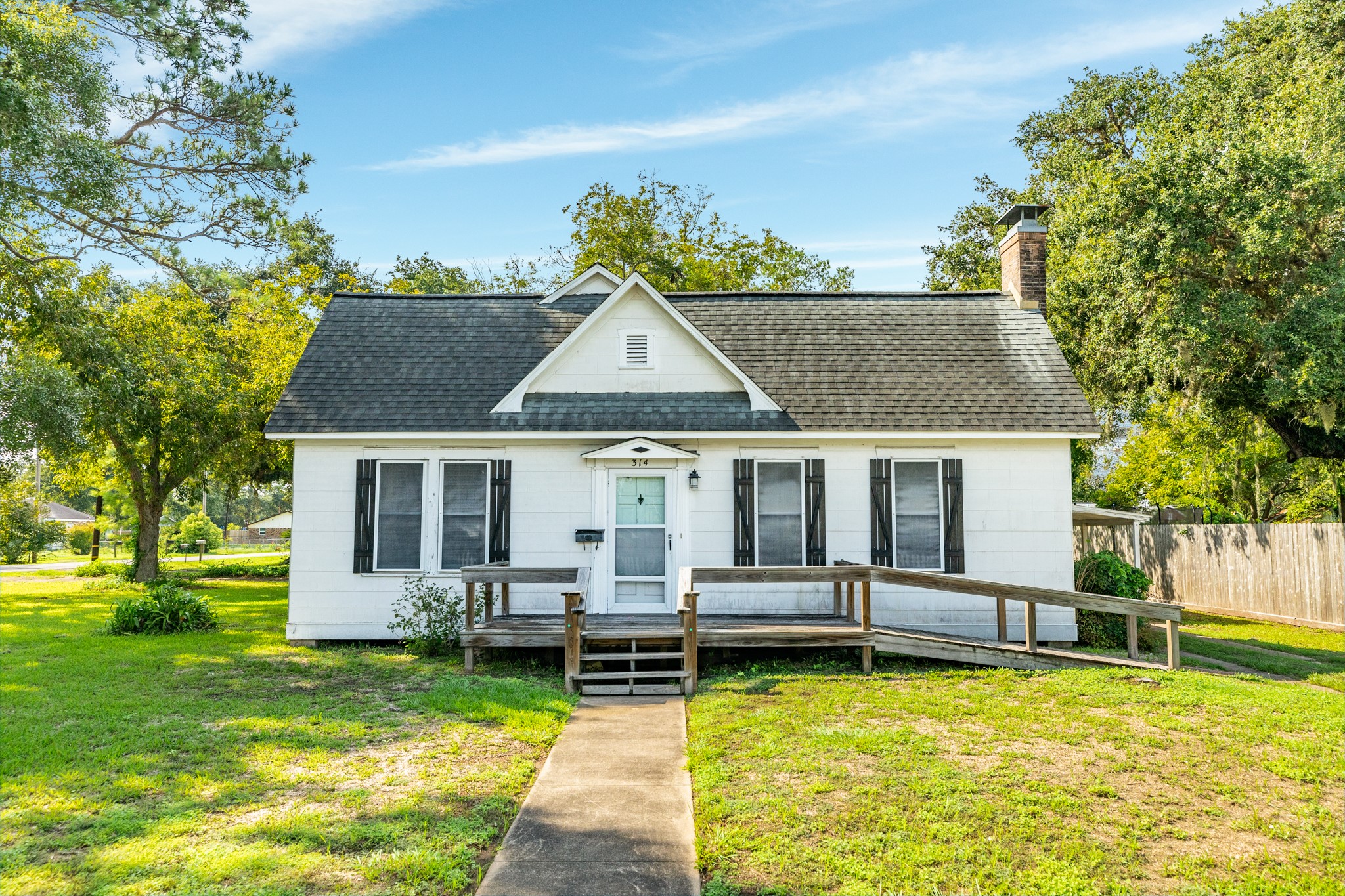 314 S 14th Street West Columbia TX 77486