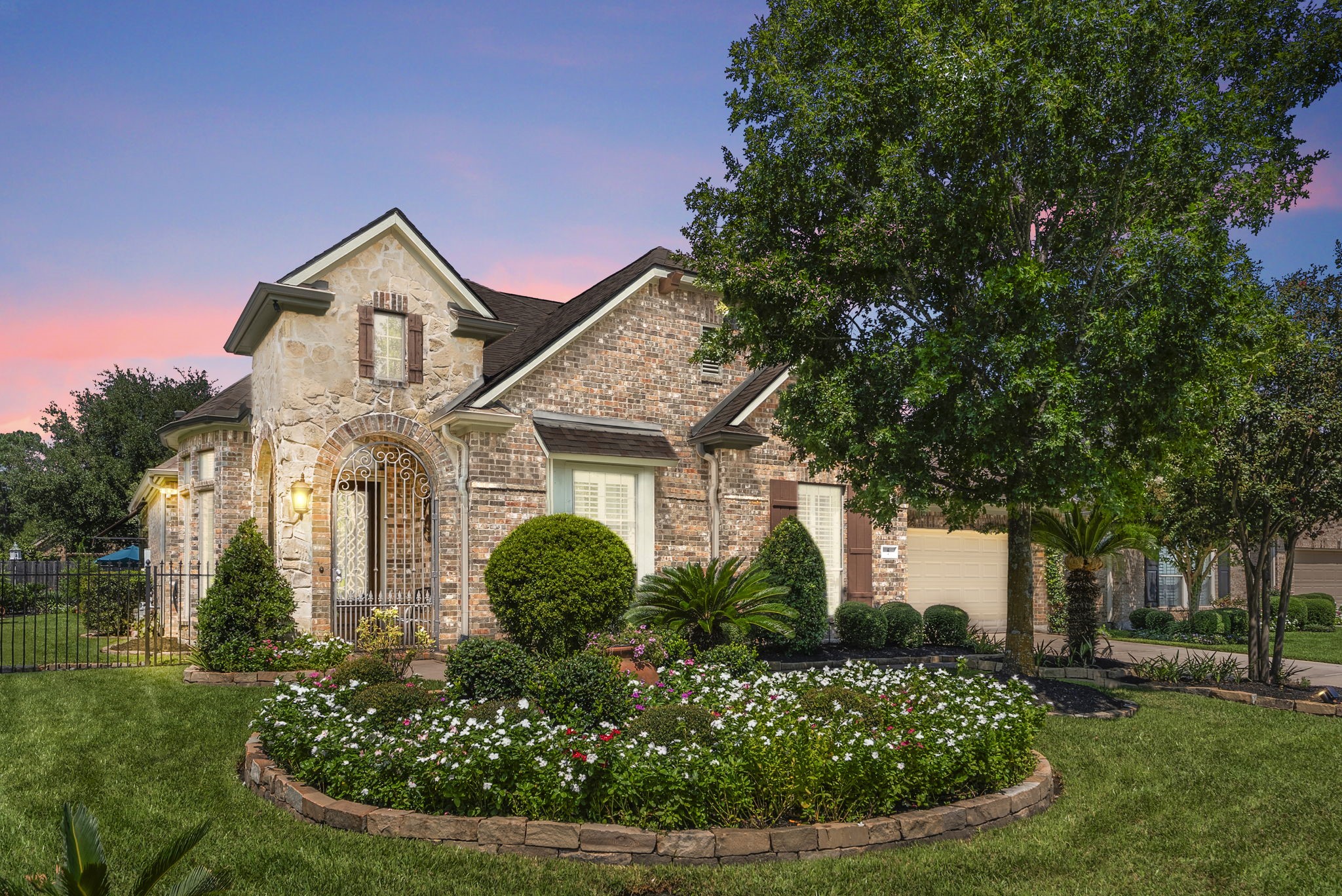 7 Markham Grove Place Shenandoah TX 77381