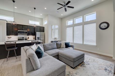 140 Knightsbridge Park Lane Houston TX 77018