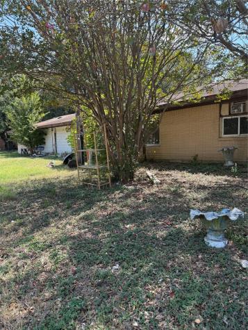 1001 S San Felipe Hearne TX 77859