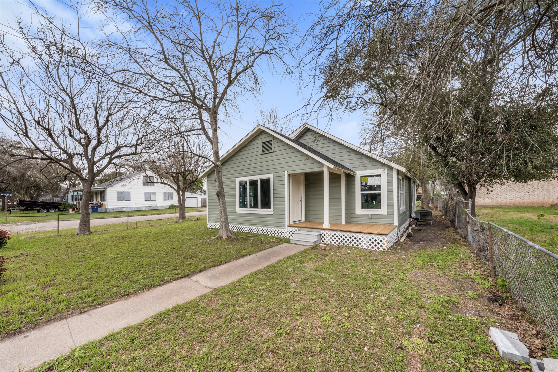 726 10th Avenue N Texas City TX 77590