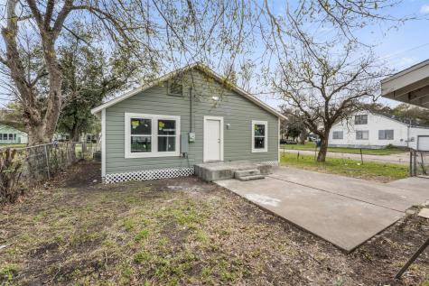 726 10th Avenue N Texas City TX 77590