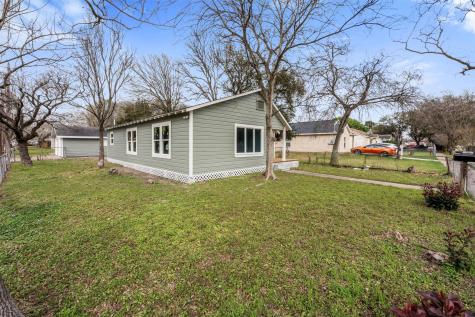 726 10th Avenue N Texas City TX 77590