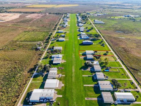 4602 Windsock Lane Brookshire TX 77423