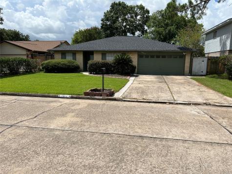 9812 Wren Street La Porte TX 77571