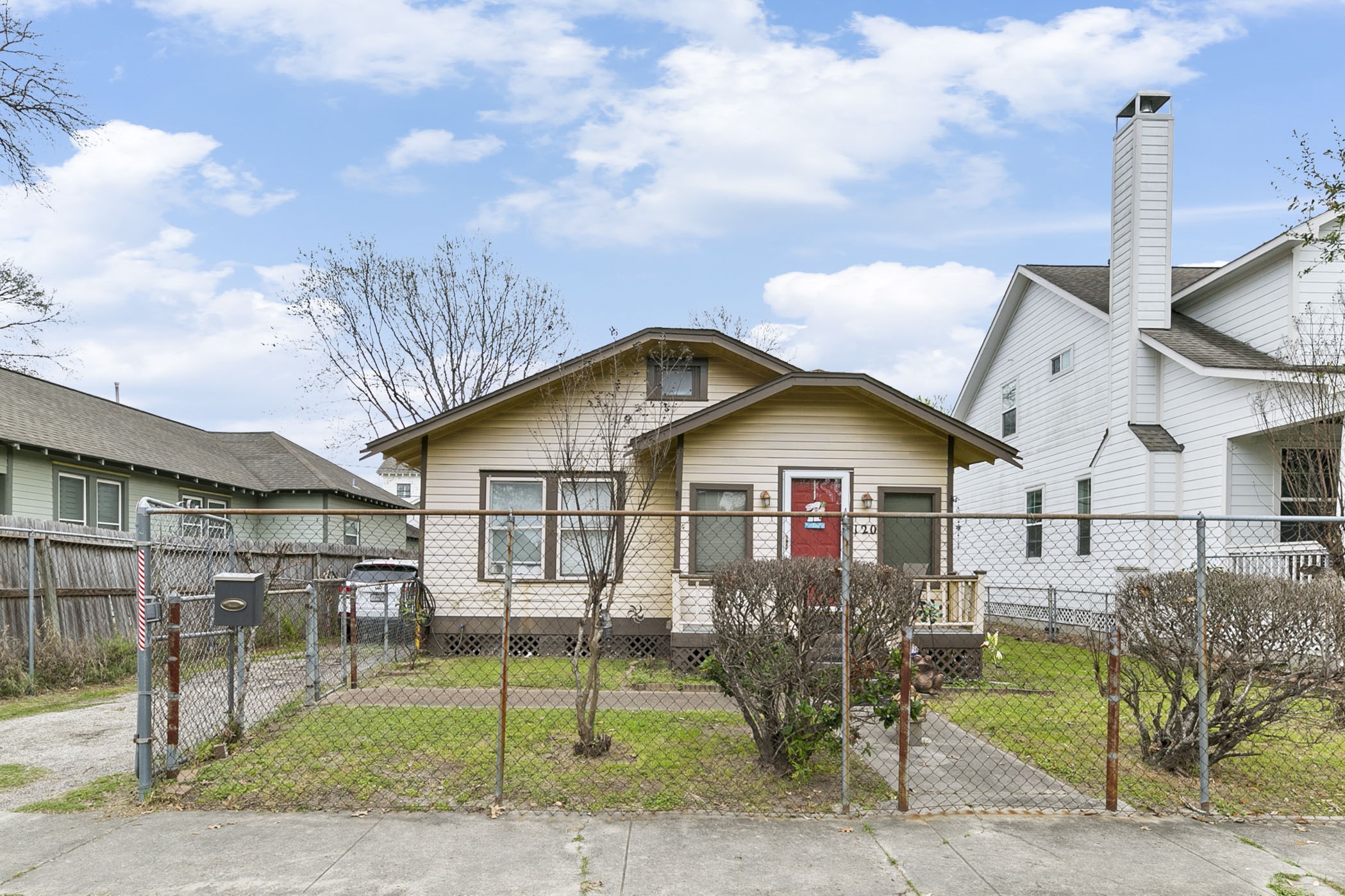 120 Northwood Street Houston TX 77009