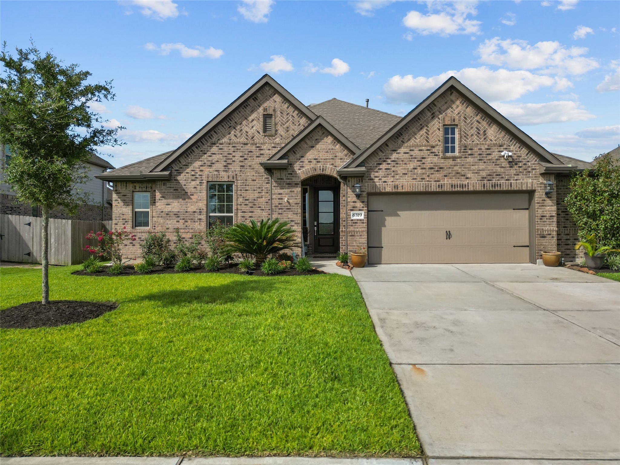 6319 Sawtooth Drive League City TX 77573