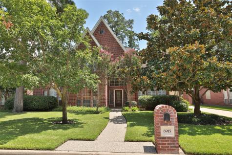6915 Mickwayne Court Houston TX 77069