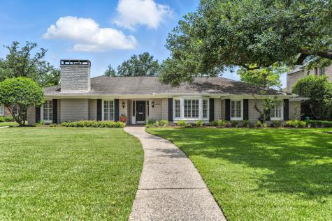 5660 Longmont Drive Houston TX 77056