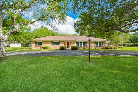 802 W Norris Street El Campo TX 77437