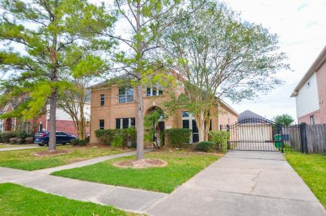 3519 Creekstone Drive Pearland TX 77584