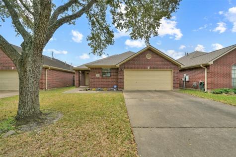 404 Live Oak Lane Friendswood TX 77546