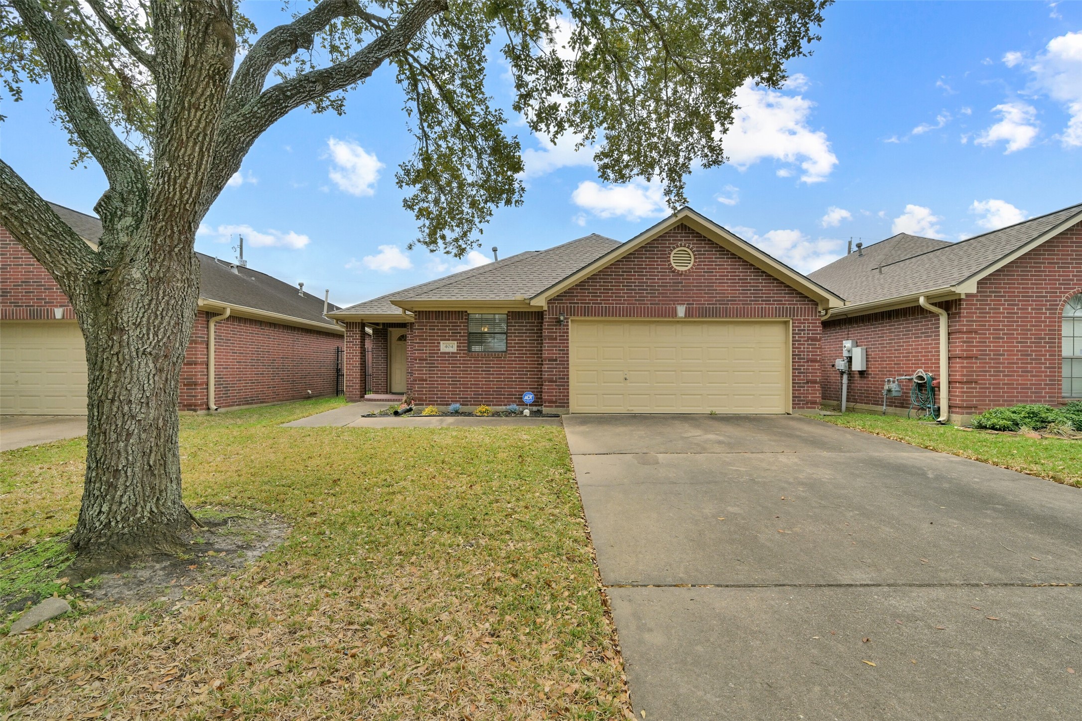 404 Live Oak Lane Friendswood TX 77546