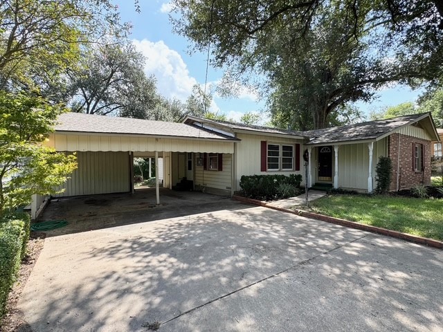 206 N 9th Street Crockett TX 75835