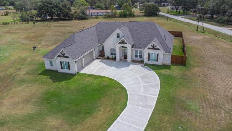 305 Champions Court El Campo TX 77437