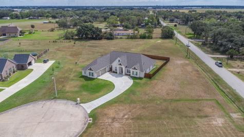 305 Champions Court El Campo TX 77437