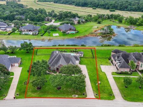 9110 Royal Crest Lane Richmond TX 77469